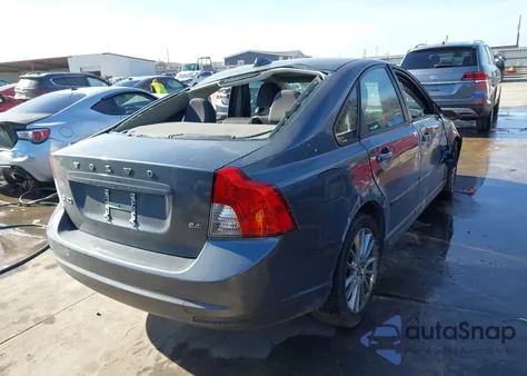 2010 Volvo S40 2.4I z USA, uszkodzony, nr VIN YV1382MS5A2490075
